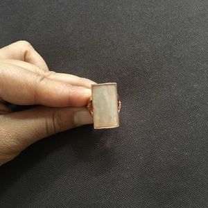 🌷NWOT Charming Charlie Ring 🌷